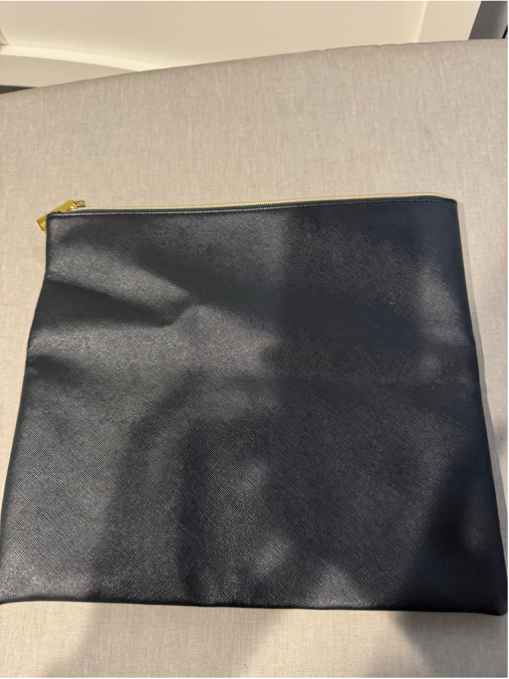 Women's Estee Lauder Cosmetic Bag, Black and Gold Zip